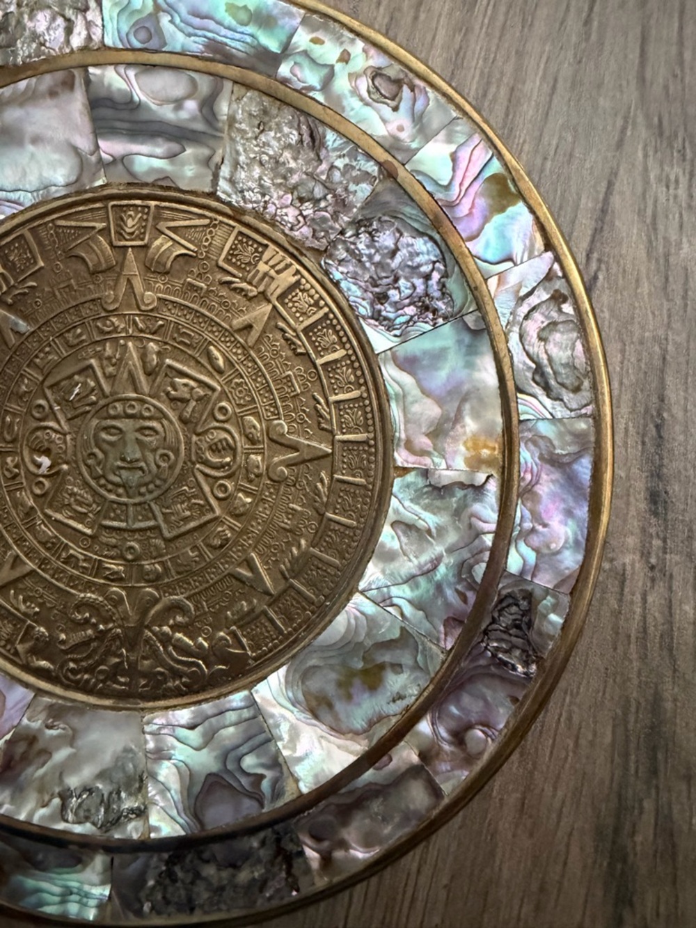 Brass Aztec/Mayan Sun God Calendar Wall Plate with Hand Cut Abalone Squares - Picture 3 of 4